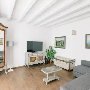 Addimora Boutique Nocleg ze śniadaniem